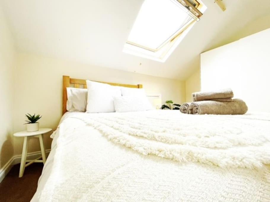 5 Bedroom, Sleeps 9 - Base To Explore Liverpool And Beyond 利物浦 外观 照片